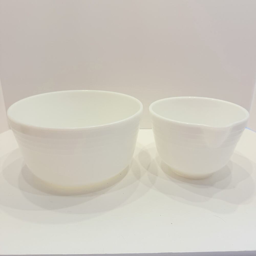 Vintage Pyrex White Milk Glass Banded Ribbed Mixing Bowl Set of 2 Hamilton Beach